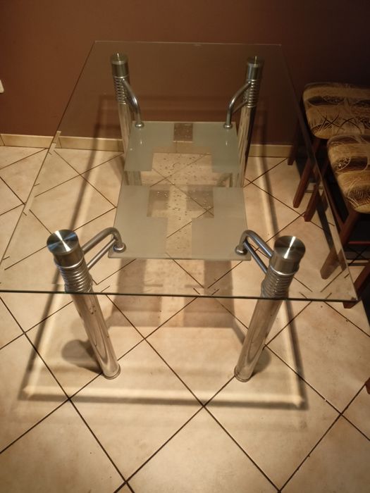 Stół kuchenny szklany