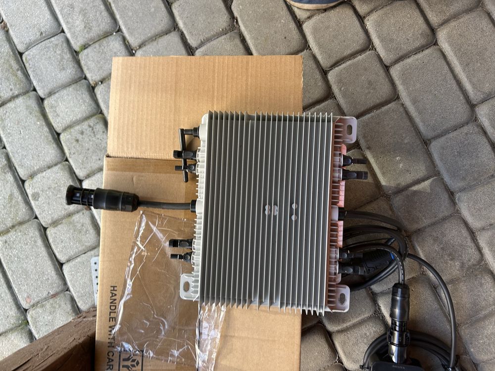 Mikro inwerter sieciowy 1600w Deye 4 mpp