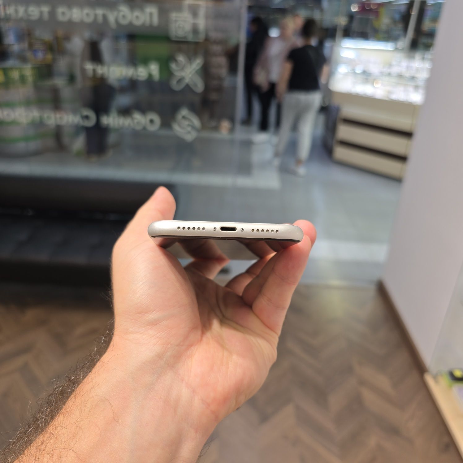 IPhone XR  64 Gb