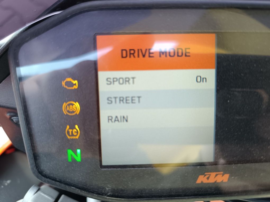 KTM Duke 690. 2017 A2!!!