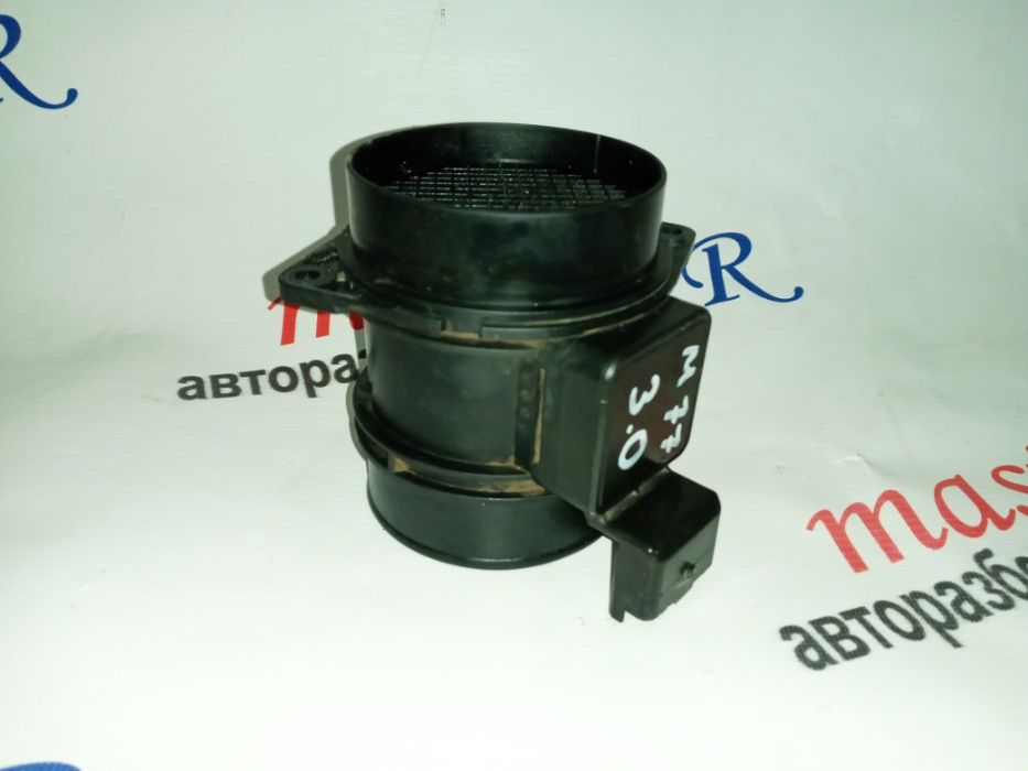 Расходомер воздуха 2.5 Рено Мастер Мовано Трафик 2,0 Кенго 1,5