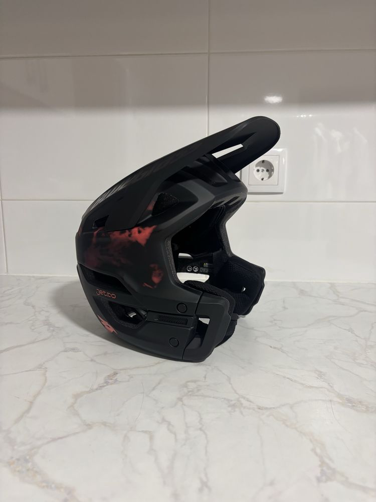 Capacete Bluegrass Jetro