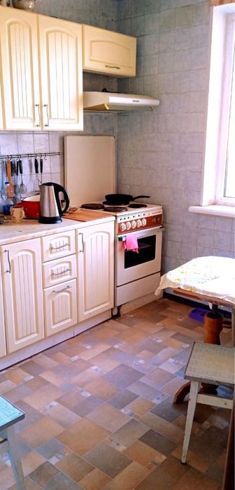 Здам кімнату Ревуцького 4, Метро Позняки ,Харківська