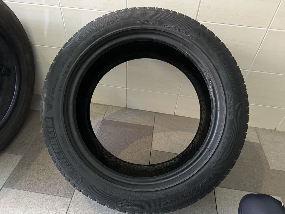 Резина Michelin 235/55R19