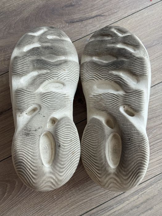 Yeezy foam runner