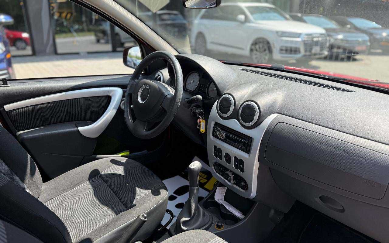 Dacia Sandero 2010