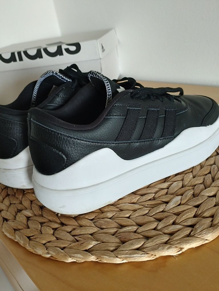 Adidas 38 czarne ( wg mnie 37.5)