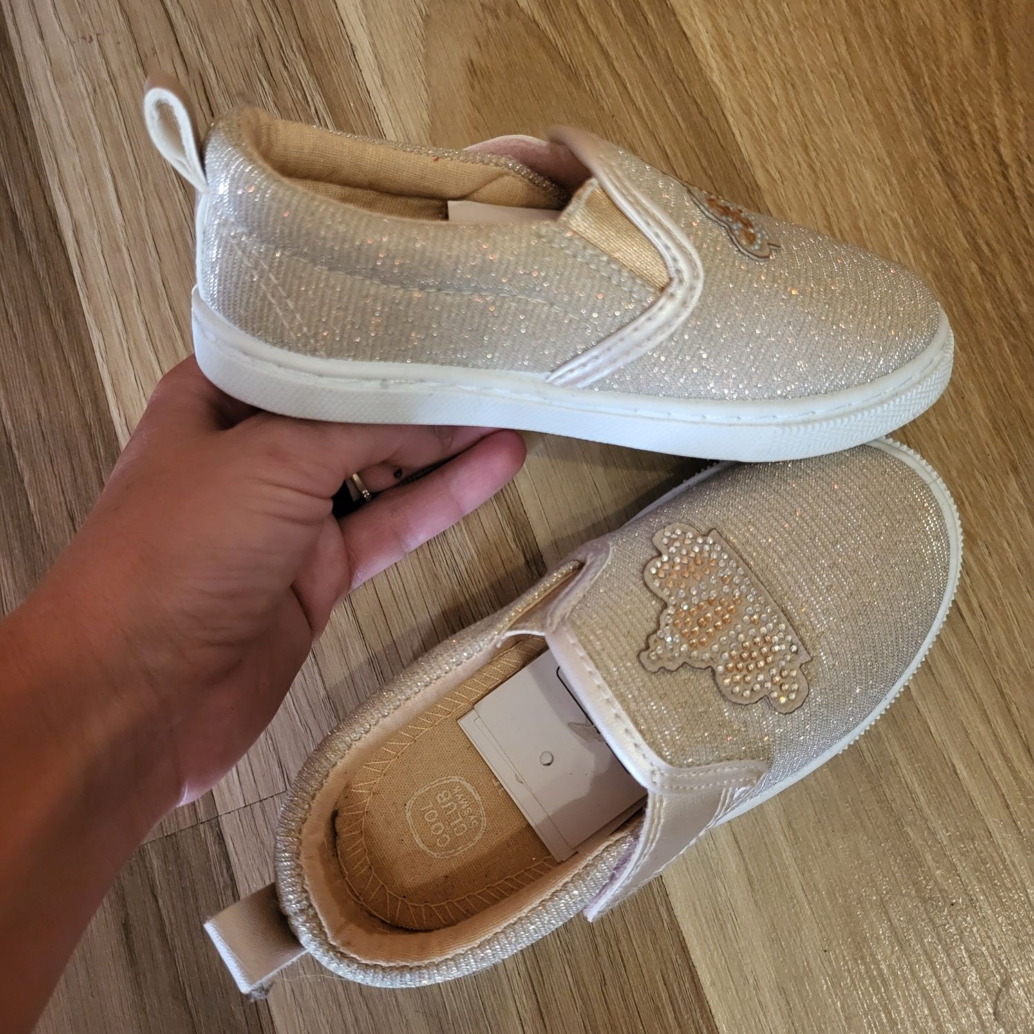 Buciki kapcie tenisówki szkolne,do przedszkola, na dwór dziewczęce r25