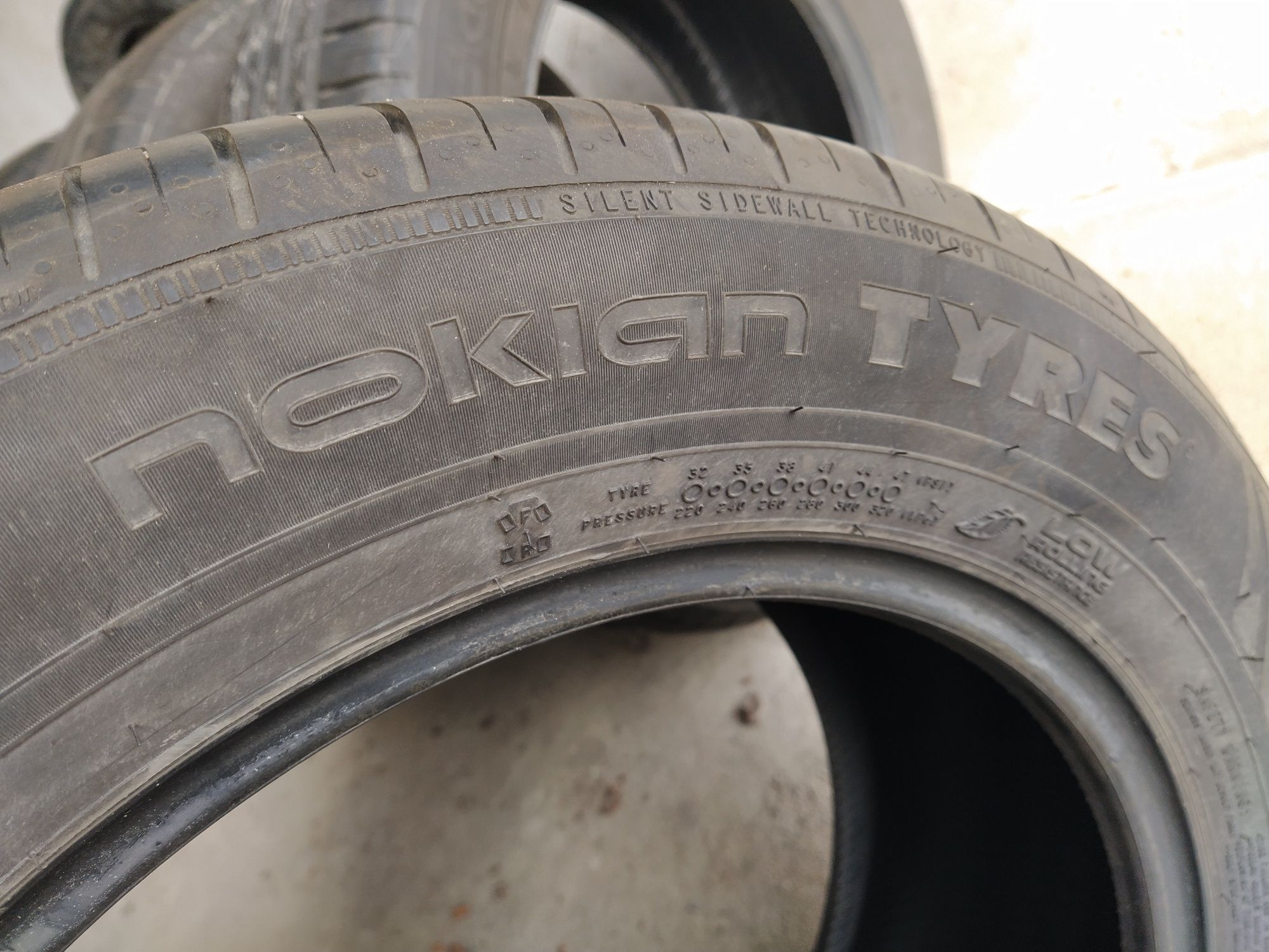 Opony letnie Nokian wetproof 215/55/16