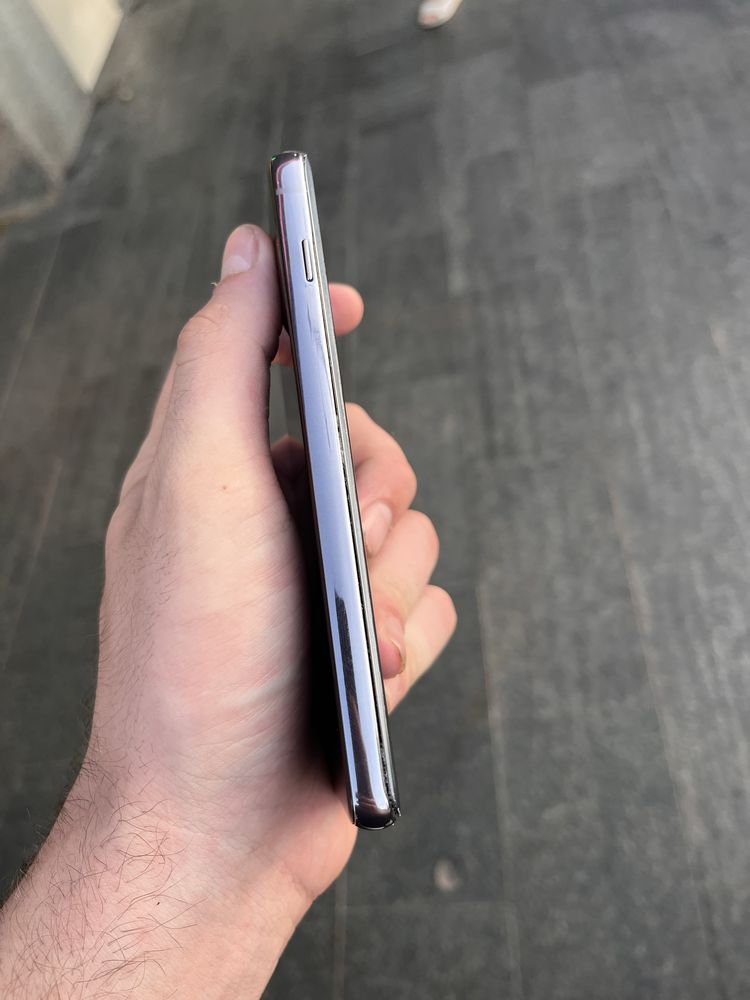 Продам Samsung s10 8/256 в идеальном состоянии