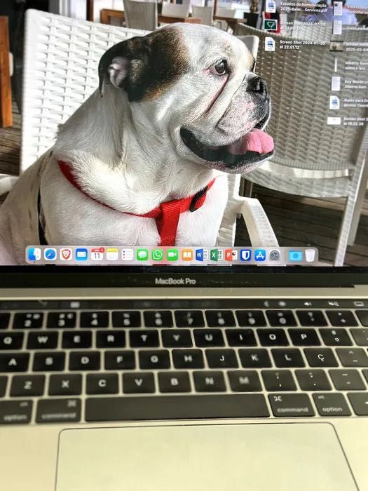 MacBook Pro 13’’ | 2016 | Touch Bar e Touch ID - Teclado Português