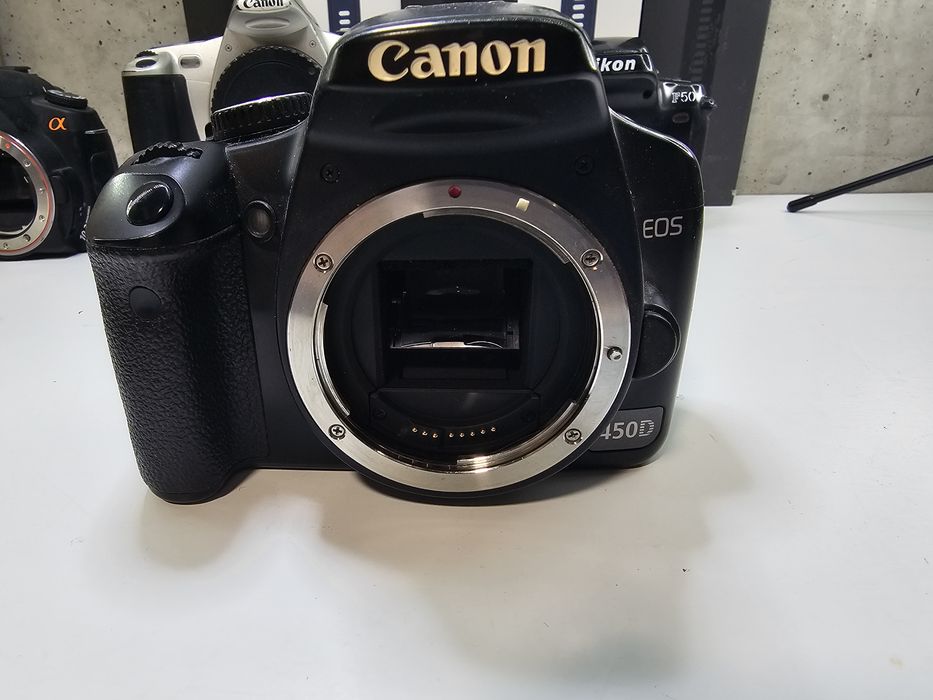Дзеркальний  Фотоапарат Canon EOS 450D 12.2 МП