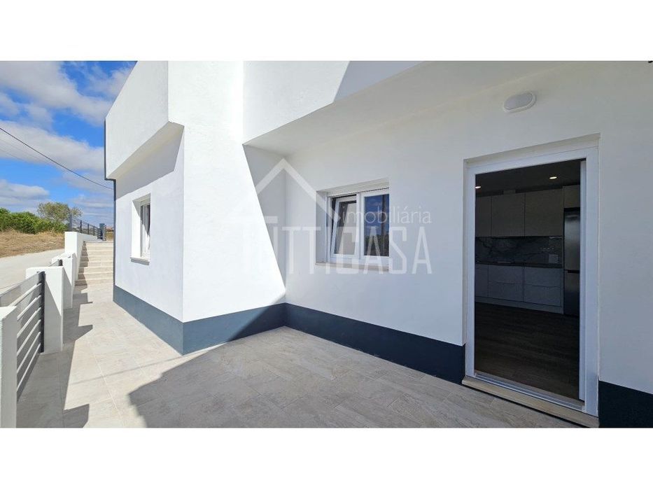 Moradia T3 +1 Renovada em Pontével
