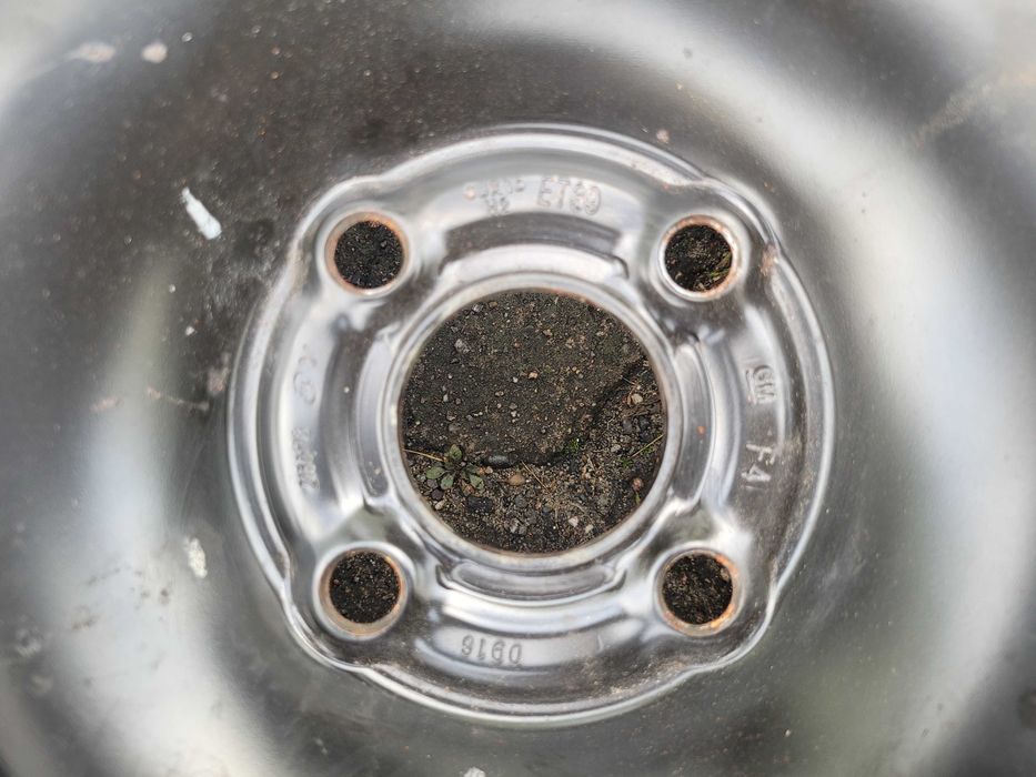 Koła zima zimowe 15 ET35 4X100 Opel Corsa D E 185/65/15 TMPS Kołpak