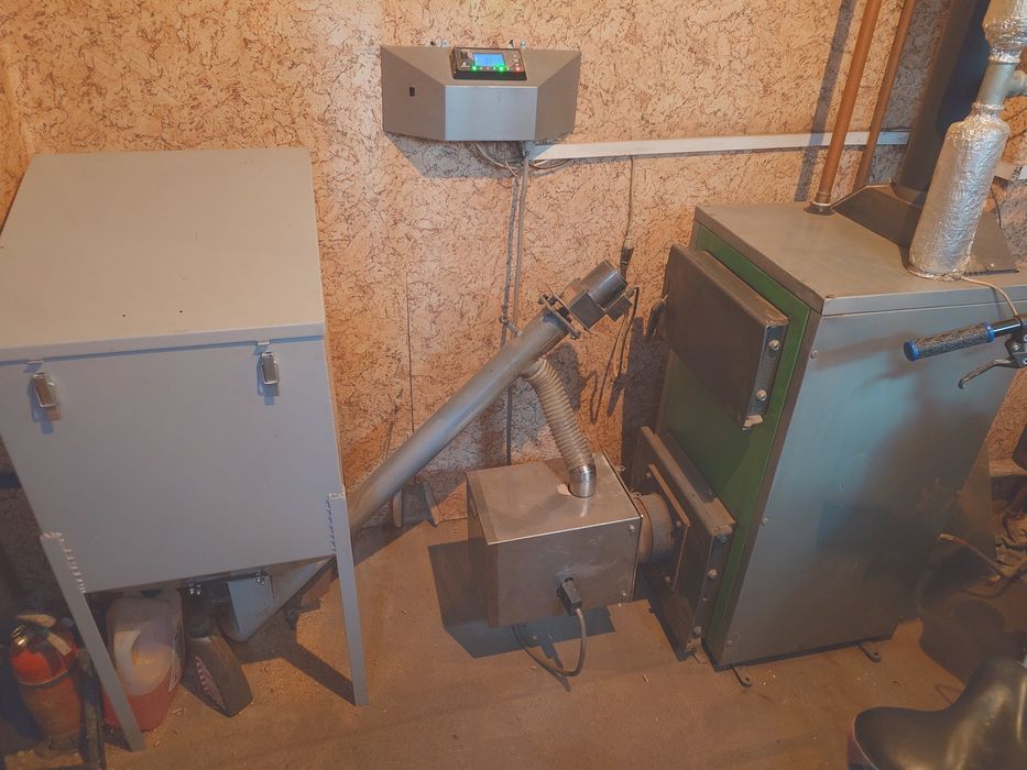 Palnik na pellet z wymiennikiem i zasypem 8kW