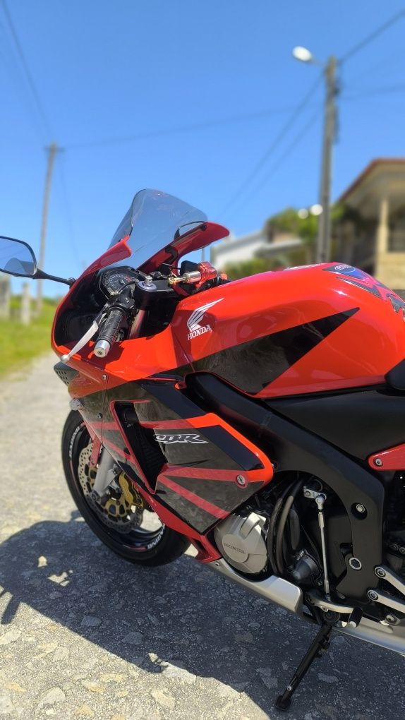 Vendo CBR 600RR 2004