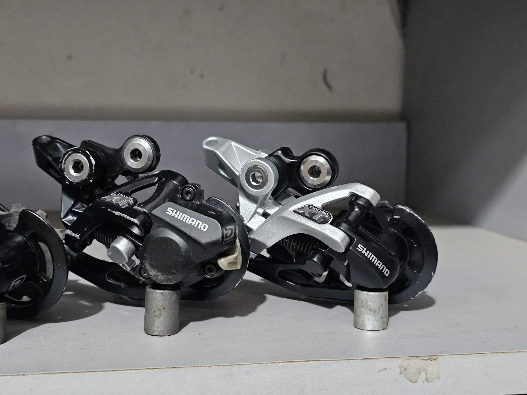 Задній перемикач Shimano Deore xt