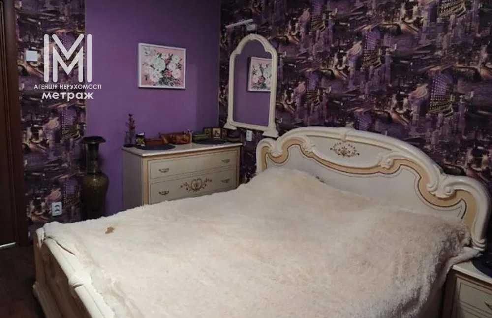 Продам 2к квартиру метро Левада!Центр