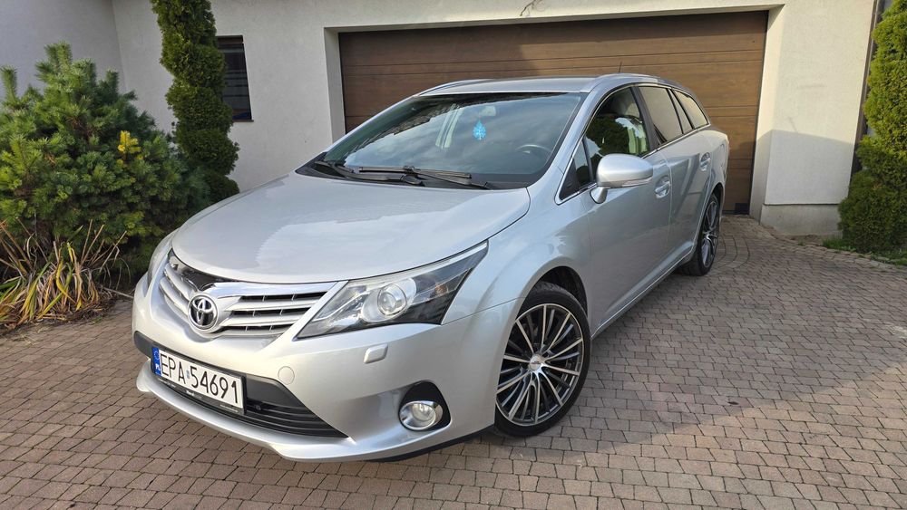 Toyota Avensis*2013 LIFT*1,8 147KM*Automat*Kamera cofania*Gwarancja*PL