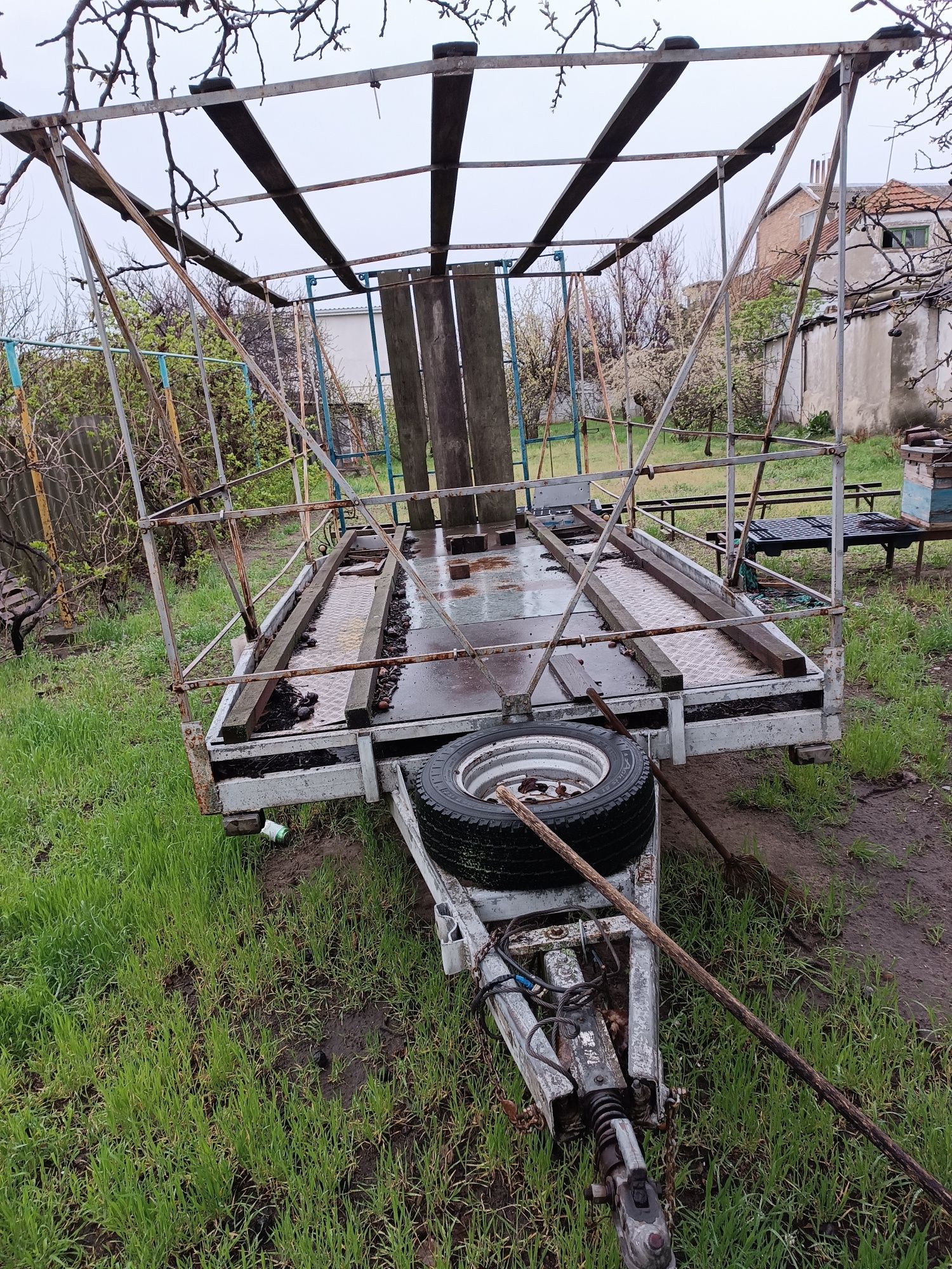 Продам причеп платформа