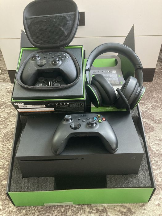 Xbox Series X+навушники+2й контролер