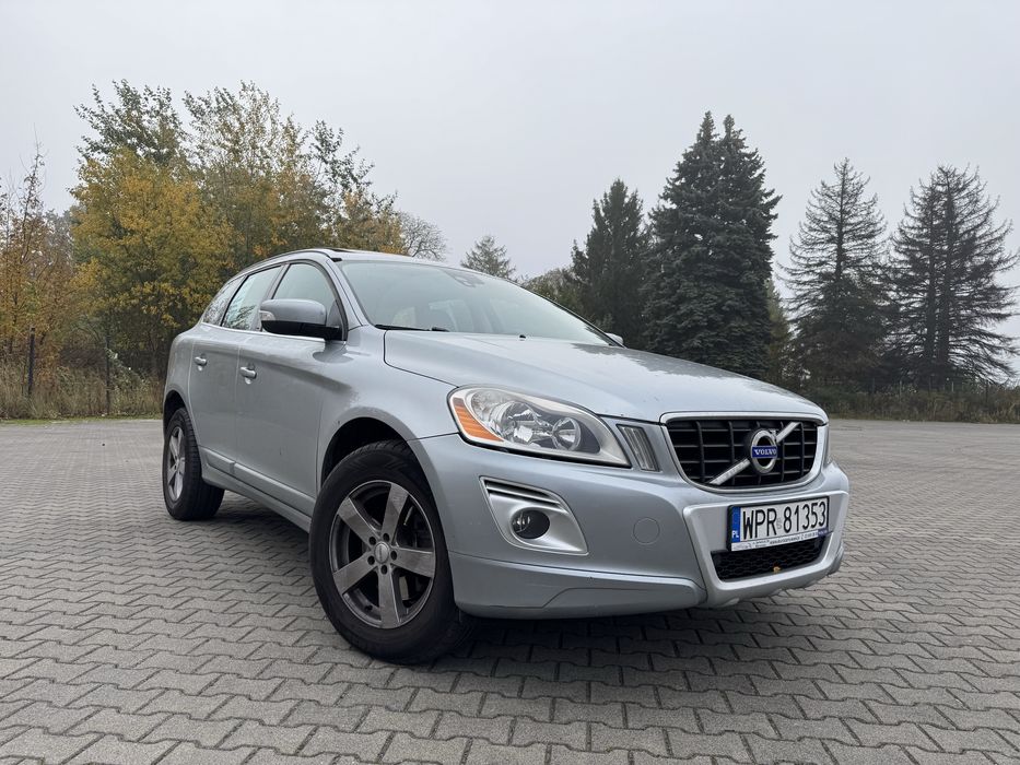 Volvo XC60 2.4 D5 manual 10 LAT W JEDNYCH REKACH! Dvd, panorama