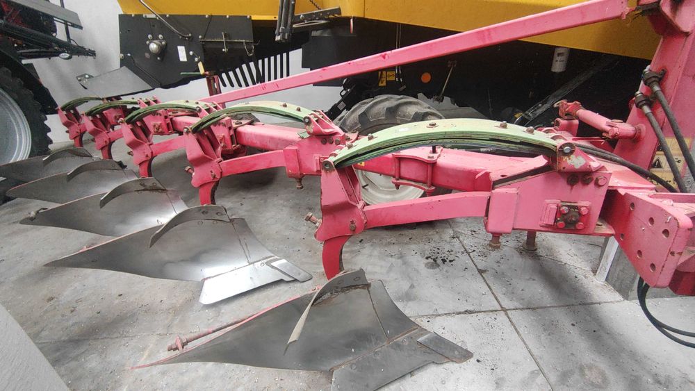 Pług zagonowy 5 skibowy Unia Tur Vario