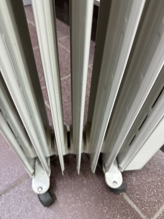 Масляный обогреватель De Longhi (Италия)