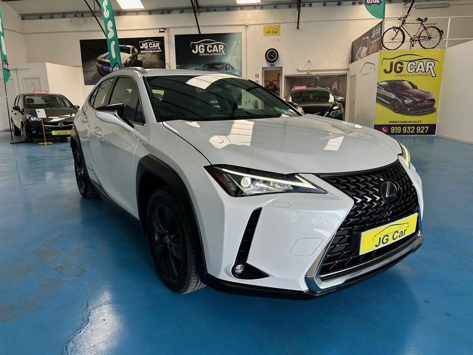 Lexus UX 250h Business