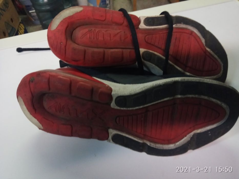 Продам б/у кроссовки Nike 270 р.38 (24 см)