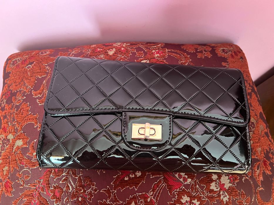 Вечірній  клатч чорного кольору