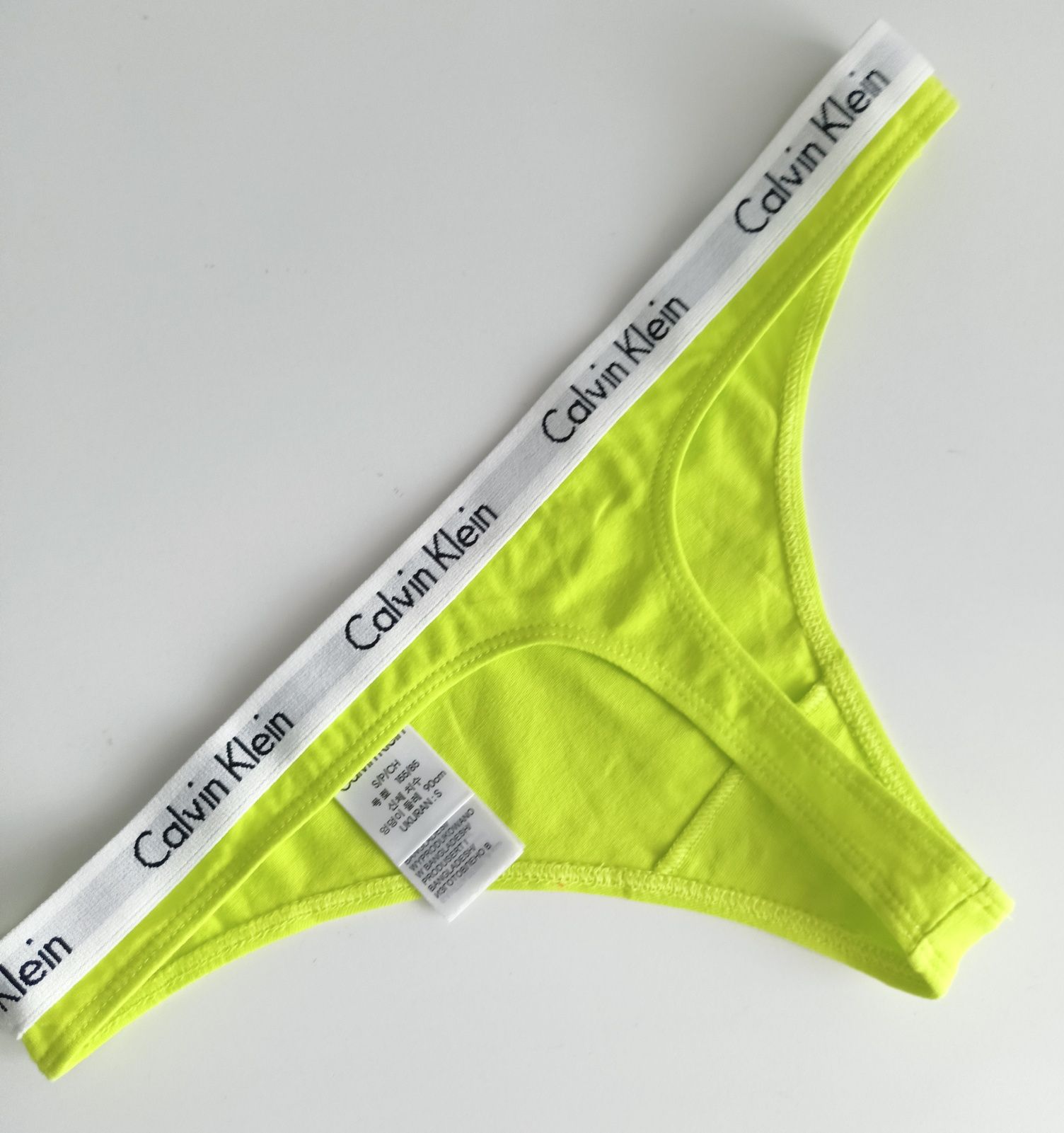 стринги Calvin Klein Underwear