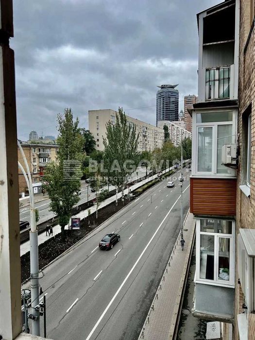Продаж 3-х кімн  бул. Лесі Українки 6, м. Кловська