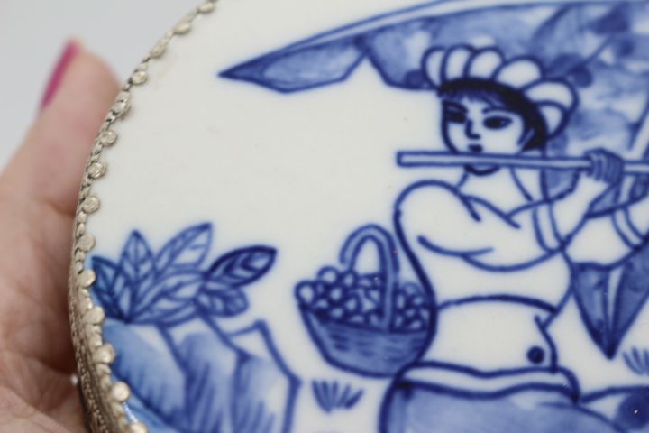 Caixa em Porcelana e Prata Chinesa Azul e Branco Espelho Figura XIX