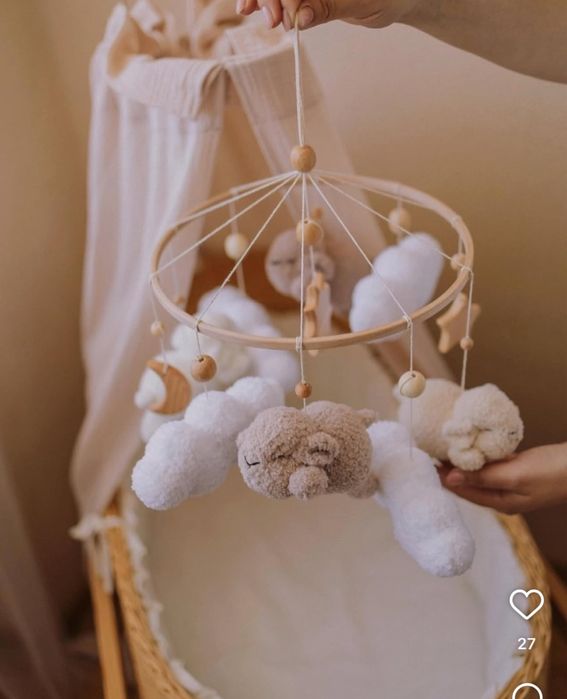 Продам мобіль в ліжечко ручної роботи