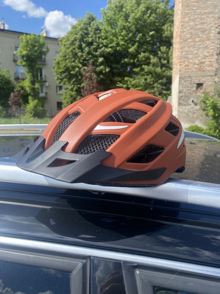 Kask rowerowy fisher L/XL z oświetleniem