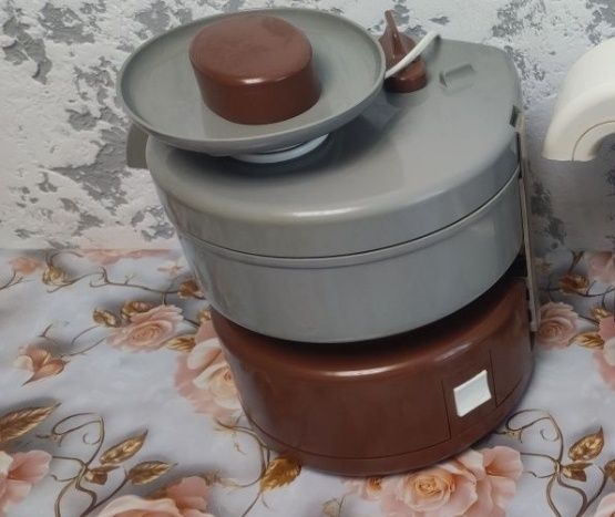 Соковыжималка Родник СВПП - 301