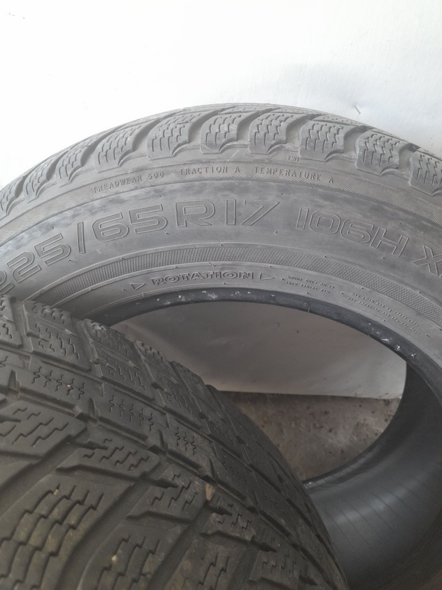 Opony zimowe 225/65/17