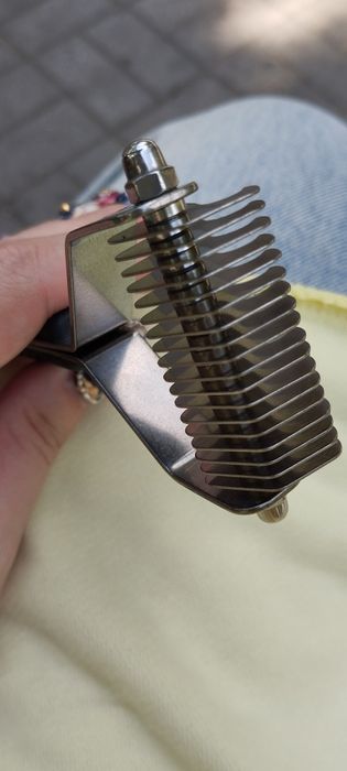 Гребінець для тварин