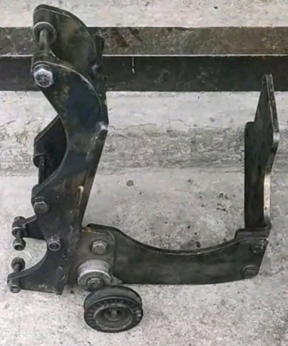 Кріплення компресора ЛТ 35, Спрінтер 602, 611, 612, 613, 646, 651, 647