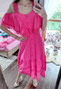 Zjawiskowa sukienka midi różowa fuksja z gipiurą guziczki