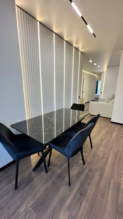 Продаж 2 км квартири в ЖК бізнес класу