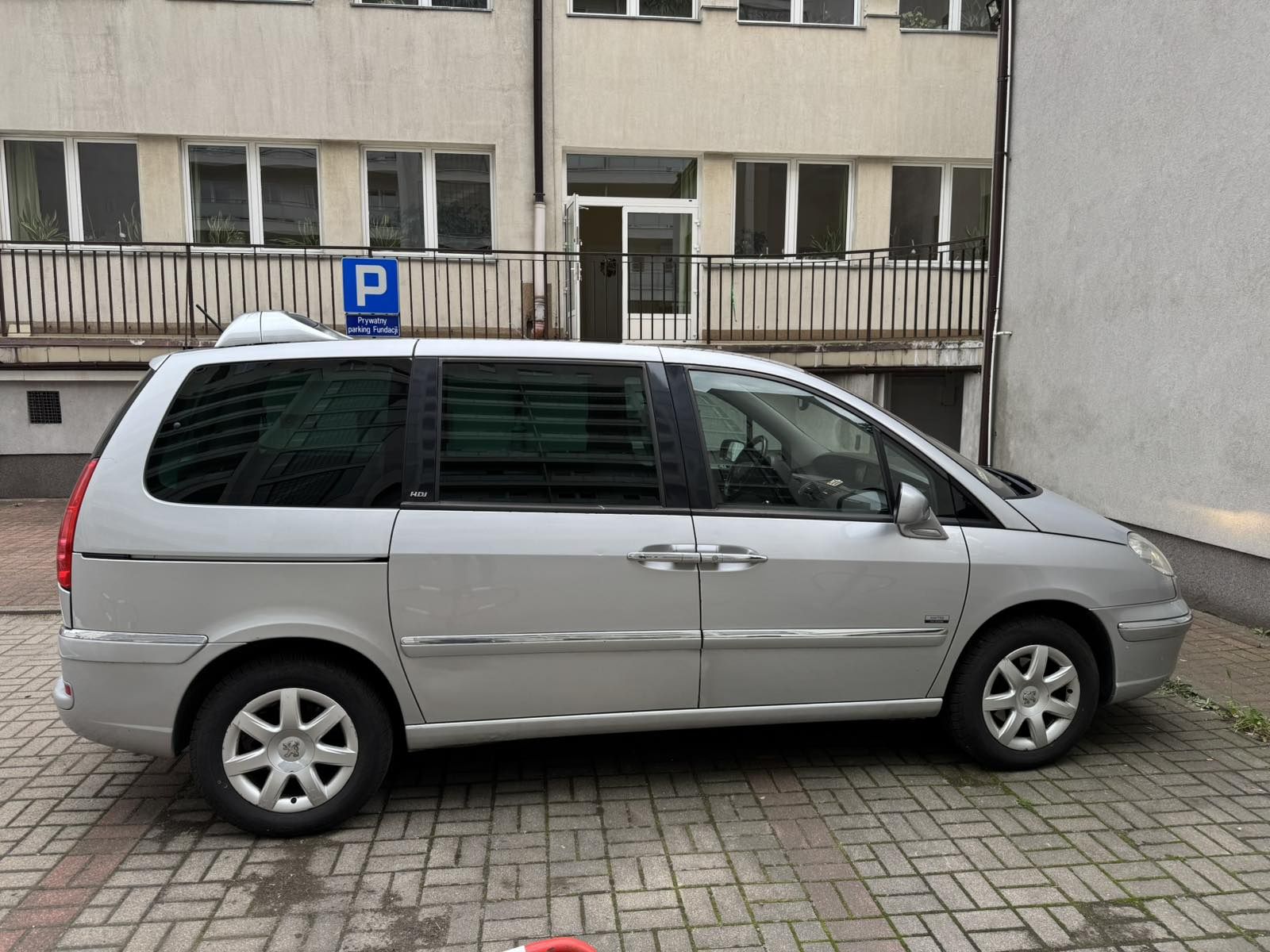 Sprzedaję samochód PEUGEOT 807