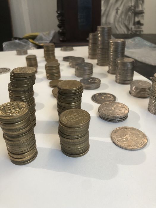 10 escudos (80moedas) 5 escudos (76moedas) e 1 escudo 1989