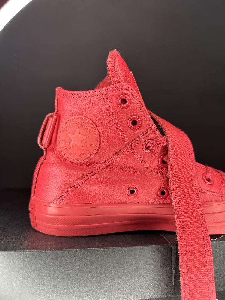 Ексклюзивні шкіряні кеди converse коралового кольору,розмір 36,5(23см)