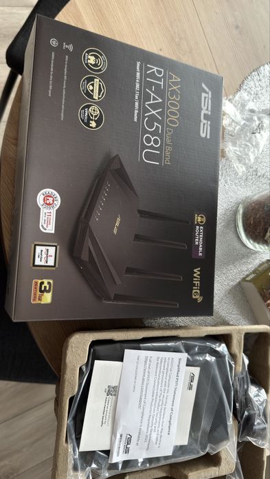 Router Asus RT-AX58U