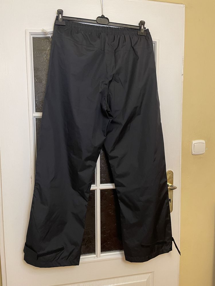 Czarne spodnie outwear Kilmanock trekking przeciwdeszczowe