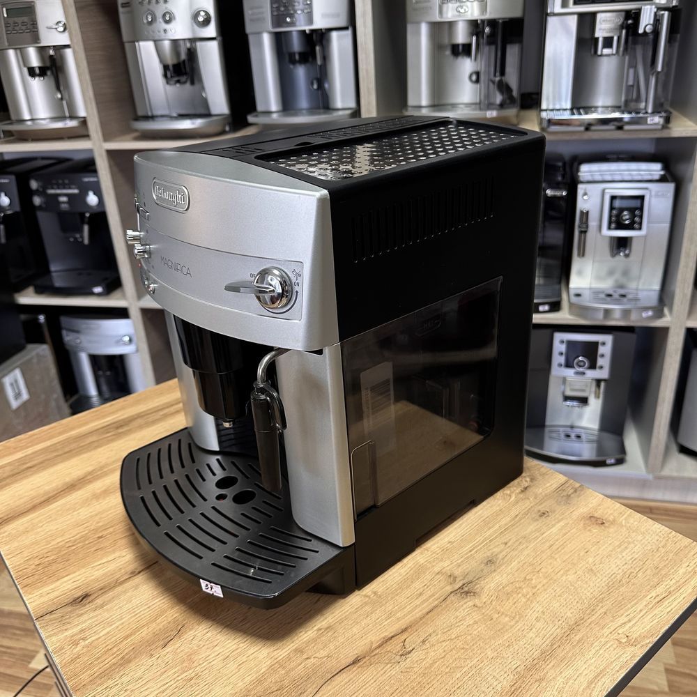 Кавомашина Delonghi Magnifica ESAM 3200.S