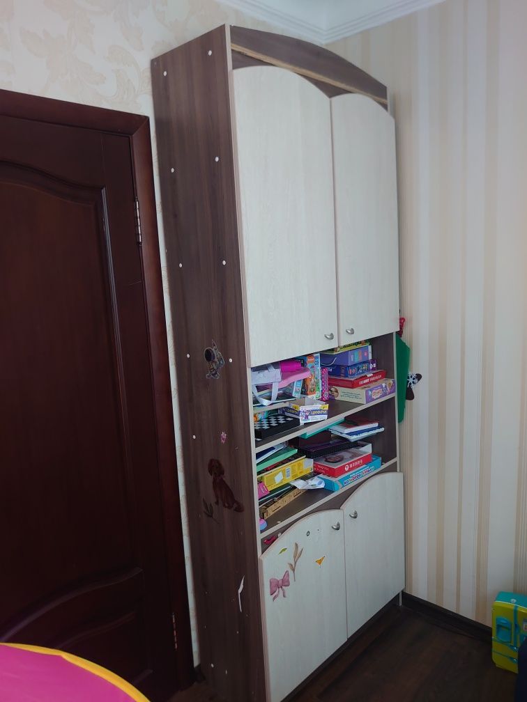 Продам шкаф очень практичный