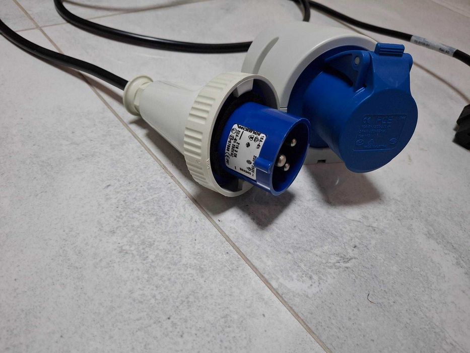 CEE Gniazdo Przyłącze Adapter z kablem 4m 230V